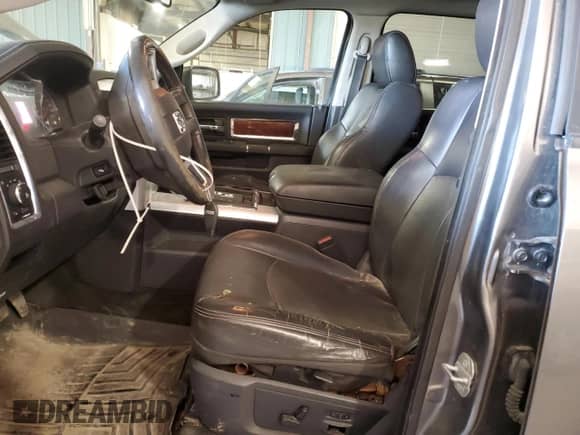 2010 Dodge 1500 Laramie с VIN 1D7RV1CT3AS161331, выставлен на аукционе Copart как лот 47033375 с пробегом 282 340 миль миль и Списание • Salvage title. История ставок и продаж доступна на DreamBid. Изображение 7.