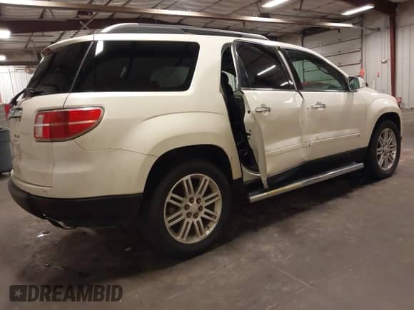 2009 Saturn Outlook XR with VIN 5GZER23DX9J154453, listed as a IAAI auction lot 42524345 with 167,547 mi miles and . Bid and sale history available at DreamBid. Image 4.