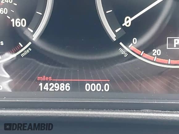 2013 BMW 5 Series 550i с VIN WBAFR9C56DD226941, выставлен на аукционе IAAI как лот 42984785 с пробегом 142 986 миль миль и . История ставок и продаж доступна на DreamBid. Изображение 15.