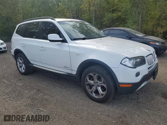 2010 BMW X3 xDrive30i с VIN WBXPC9C49AWJ38677, выставлен на аукционе Copart как лот 71640425 с пробегом 191 755 миль миль и Списание • Salvage title. История ставок и продаж доступна на DreamBid. Изображение 4.