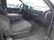 2013 GMC Sierra 1500 SLE z VIN 1GTR1VE04DZ200729, wystawiony jako IAAI lot #43269309 z przebiegiem 177 813 mil mil oraz . Historia ofert i sprzedaży dostępna na DreamBid. Obrazek 5.