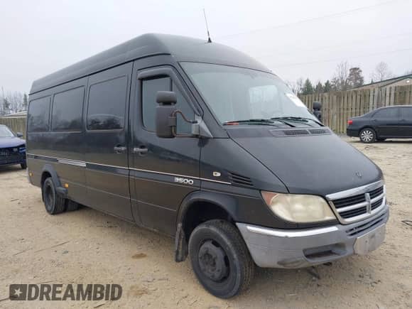 2005 Dodge Sprinter with VIN WD0PD544055825342, listed as a IAAI auction lot 41785762 with 293,700 mi miles and . Bid and sale history available at DreamBid. Image 1.