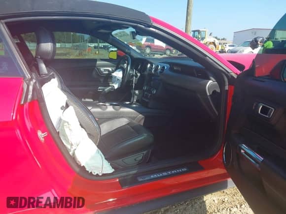 2021 Ford Mustang EcoBoost с VIN 1FATP8UH8M5107996, выставлен на аукционе IAAI как лот 43267441 с пробегом 80 004 миль миль и . История ставок и продаж доступна на DreamBid. Изображение 5.