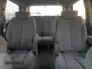 2007 Hyundai Entourage GLS с VIN KNDMC233076026857, выставлен на аукционе Copart как лот 89007505 с пробегом 220 092 миль миль и Списание • Salvage title. История ставок и продаж доступна на DreamBid. Изображение 10.