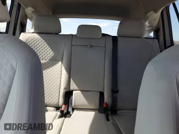 2018 Volkswagen Tiguan S с VIN 3VV1B7AXXJM158851, выставлен на аукционе Copart как лот 80513395 с пробегом 68 087 миль миль и Списание • Salvage title. История ставок и продаж доступна на DreamBid. Изображение 10.