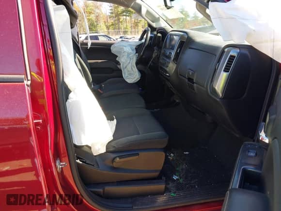 2018 Chevrolet Silverado 2500HD LT с VIN 1GC2KVEG8JZ235359, выставлен на аукционе IAAI как лот 40674239 с пробегом 106 060 миль миль и . История ставок и продаж доступна на DreamBid. Изображение 5.