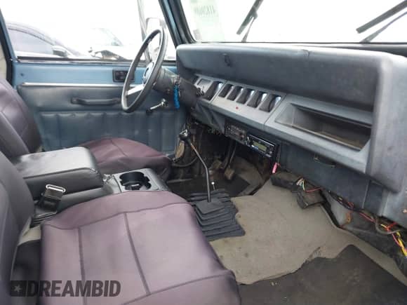 1993 Jeep Wrangler S с VIN 1J4FY19PXPP225417, выставлен на аукционе IAAI как лот 41820689 с пробегом 43 576 миль миль и . История ставок и продаж доступна на DreamBid. Изображение 5.