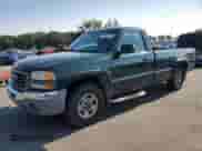 2003 GMC Sierra 1500 SLE z VIN 1GTEK14V13Z179001, wystawiony jako Copart lot #70587594 z przebiegiem 228 444 mil mil oraz Czysty tytuł • Clean title. Historia ofert i sprzedaży dostępna na DreamBid. Obrazek 1.