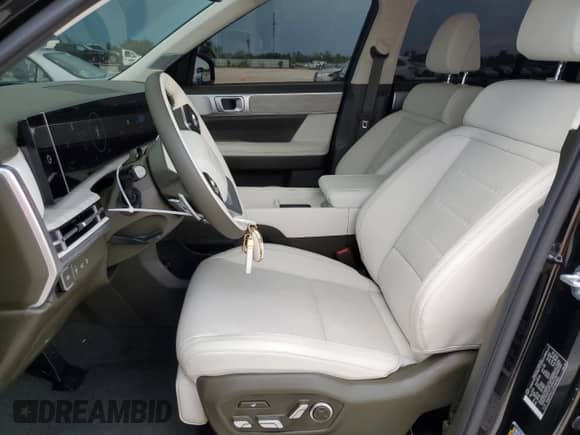 2024 Hyundai Santa Fe Calligraphy с VIN 5NMP54GL6RH049904, выставлен на аукционе Copart как лот 68522404 с пробегом 7 590 миль миль и Списание • Salvage title. История ставок и продаж доступна на DreamBid. Изображение 7.