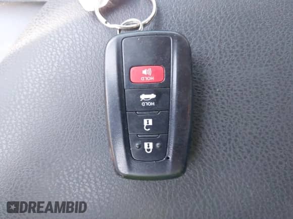 2023 Toyota Camry SE z VIN 4T1T11AK1PU092427, wystawiony jako IAAI lot #43142125 z przebiegiem 56 044 mil mil oraz . Historia ofert i sprzedaży dostępna na DreamBid. Obrazek 11.