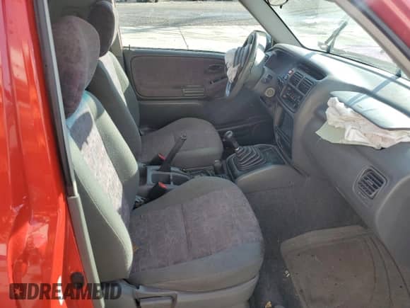 2001 Chevrolet Tracker with VIN 2CNBJ78C616925867, listed as a Copart auction lot 86811305 with Not provided miles and Salvage title. Bid and sale history available at DreamBid. Image 10.