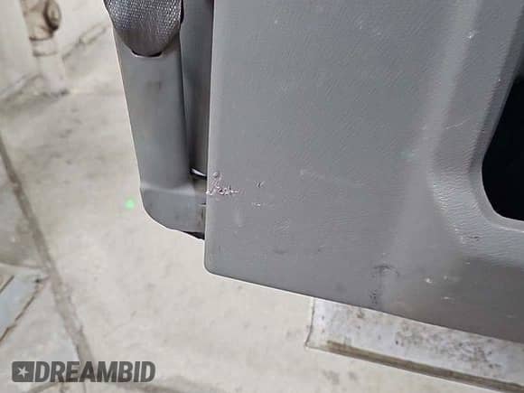 2019 Ford F-150 XL with VIN 1FTEX1EP6KKE99861, listed as a IAAI auction lot 43552263 with 195,197 mi miles and . Bid and sale history available at DreamBid. Image 17.