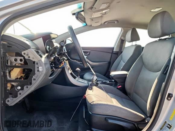 2013 Hyundai Elantra GLS с VIN KMHDH4AE4DU585168, выставлен на аукционе Copart как лот 67086295 с пробегом 158 624 миль миль и Списание • Salvage title. История ставок и продаж доступна на DreamBid. Изображение 7.