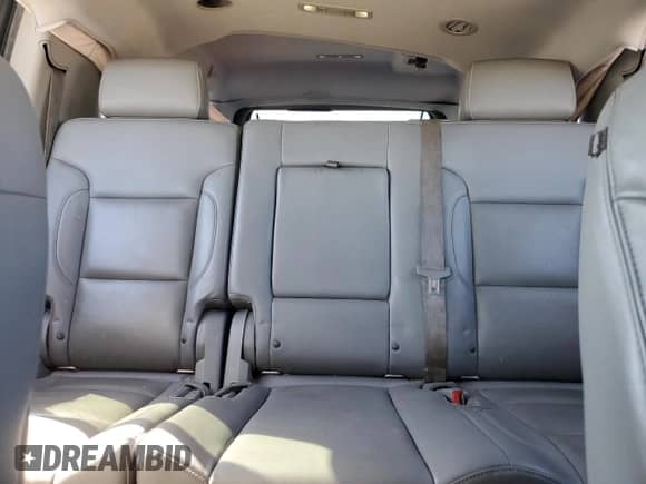 2015 Chevrolet Suburban LT с VIN 1GNSCJKC6FR563787, выставлен на аукционе Copart как лот 80755075 с пробегом 219 980 миль миль и Списание • Salvage title. История ставок и продаж доступна на DreamBid. Изображение 10.