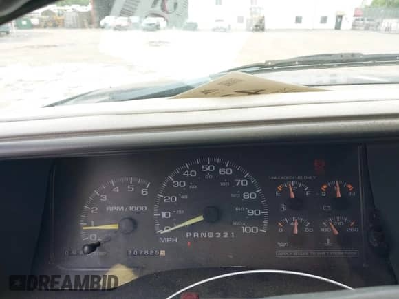 1998 Chevrolet Silverado 2500 с VIN 1GCGK29R6WE179646, выставлен на аукционе IAAI как лот 42213506 с пробегом 207 825 миль миль и . История ставок и продаж доступна на DreamBid. Изображение 7.