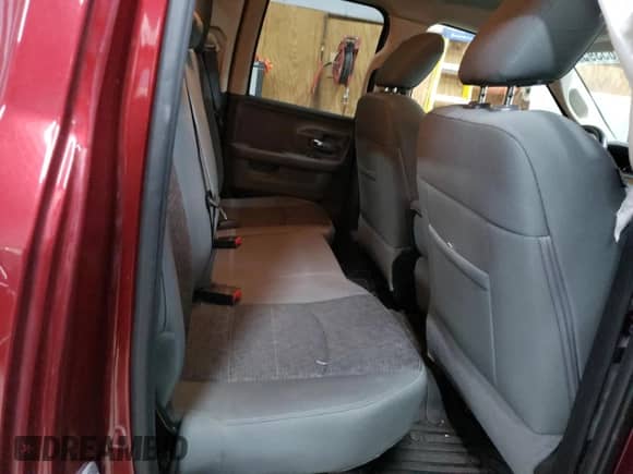 2018 Ram 1500 Big Horn z VIN 1C6RR7GT7JS312139, wystawiony jako Copart lot #63465395 z przebiegiem 64 438 mil mil oraz Czysty tytuł • Clean title. Historia ofert i sprzedaży dostępna na DreamBid. Obrazek 10.