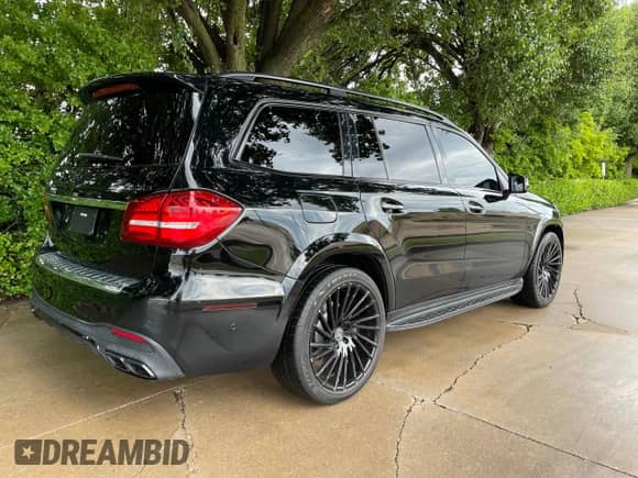 2019 Mercedes-Benz GLS 63 AMG with VIN 4JGDF7FE1KB235179, listed as a Copart auction lot 59235865 with 47,644 mi miles and Clean title. Bid and sale history available at DreamBid. Image 4.