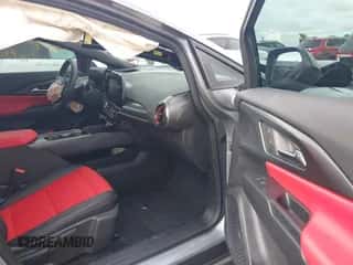 2025 Chevrolet Equinox EV RS с VIN 3GN7DSRP2SS213596, выставлен на аукционе IAAI как лот 43143206 с пробегом 3 437 миль миль и . История ставок и продаж доступна на DreamBid. Изображение 5.