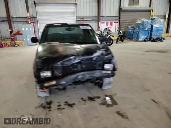 1995 Chevrolet S-10 LS с VIN 1GCCS19Z8S8208033, выставлен на аукционе Copart как лот 82394485 с пробегом 260 565 миль миль и Списание • Salvage title. История ставок и продаж доступна на DreamBid. Изображение 14.