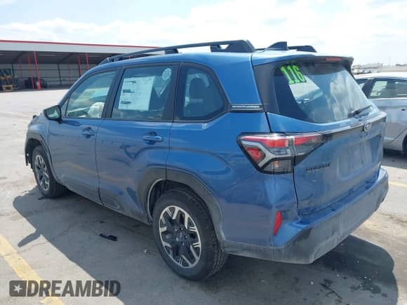 2025 Subaru Forester with VIN JF2SLDAC0SH534606, listed as a IAAI auction lot 42461124 with 4,023 mi miles and . Bid and sale history available at DreamBid. Image 3.