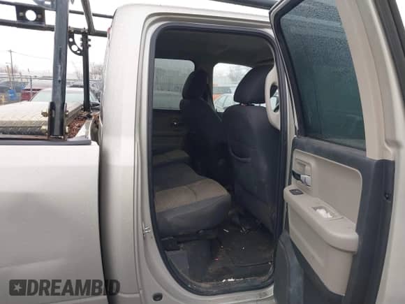 2010 Dodge 1500 SLT с VIN 1D7RV1GP3AS197145, выставлен на аукционе IAAI как лот 41837884 с пробегом 241 378 миль миль и . История ставок и продаж доступна на DreamBid. Изображение 8.