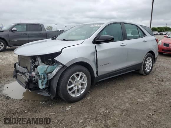 2022 Chevrolet Equinox LS z VIN 2GNAXFEV3N6100560, wystawiony jako Copart lot #58017675 z przebiegiem 87 497 mil mil oraz Szkoda całkowita • Salvage title. Historia ofert i sprzedaży dostępna na DreamBid. Obrazek 1.
