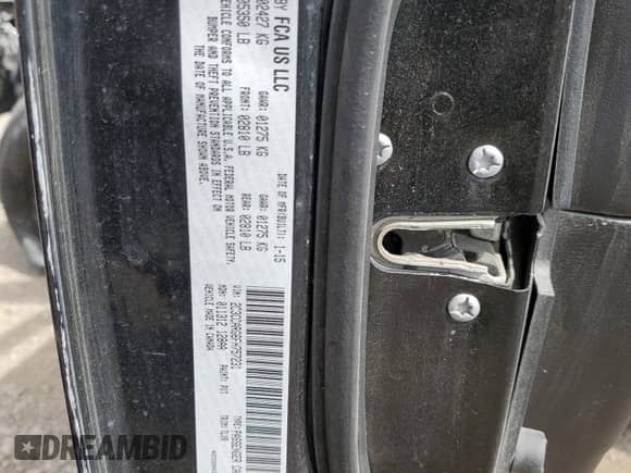 2015 Chrysler 300 Limited z VIN 2C3CCARG6FH757231, wystawiony jako Copart lot #69957435 z przebiegiem 156 965 mil mil oraz Czysty tytuł • Clean title. Historia ofert i sprzedaży dostępna na DreamBid. Obrazek 13.