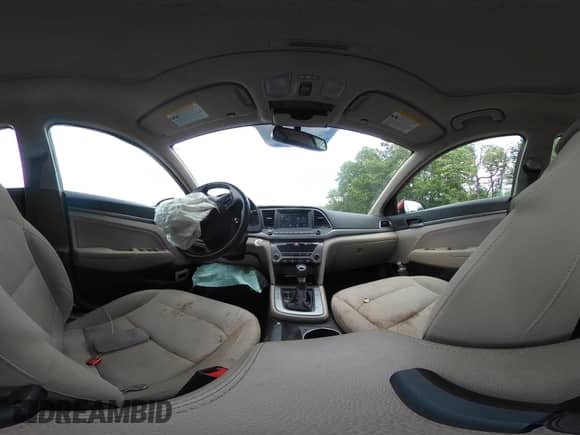 2017 Hyundai Elantra SE z VIN KMHD84LF6HU237514, wystawiony jako IAAI lot #42774933 z przebiegiem 90 583 mil mil oraz . Historia ofert i sprzedaży dostępna na DreamBid. Obrazek 18.