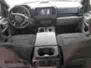 2019 Ford F-150 XL z VIN 1FTEW1E40KKE93000, wystawiony jako Copart lot #65140535 z przebiegiem 135 496 mil mil oraz Szkoda całkowita • Salvage title. Historia ofert i sprzedaży dostępna na DreamBid. Obrazek 8.