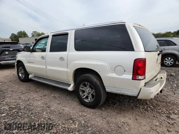 2004 Cadillac Escalade ESV z VIN 3GYFK66N34G209285, wystawiony jako Copart lot #81894155 z przebiegiem 142 604 mil mil oraz Szkoda całkowita • Salvage title. Historia ofert i sprzedaży dostępna na DreamBid. Obrazek 2.