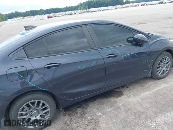 2016 Chevrolet Cruze LS с VIN 1G1BC5SM6G7296939, выставлен на аукционе IAAI как лот 40132223 с пробегом 103 565 миль миль и . История ставок и продаж доступна на DreamBid. Изображение 13.
