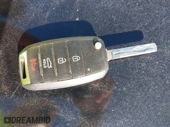 2015 Kia Optima LX with VIN 5XXGM4A76FG480266, listed as a IAAI auction lot 43487540 with Not provided miles and . Bid and sale history available at DreamBid. Image 11.