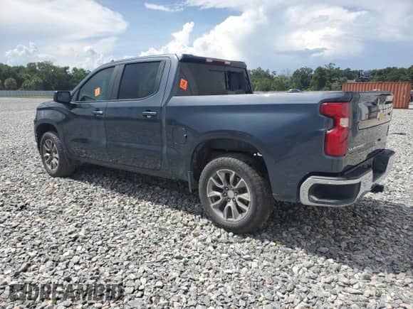 2021 Chevrolet Silverado 1500 LT with VIN 1GCPWCED8MZ297045, listed as a Copart auction lot 60354025 with 46,401 mi miles and Salvage title. Bid and sale history available at DreamBid. Image 2.
