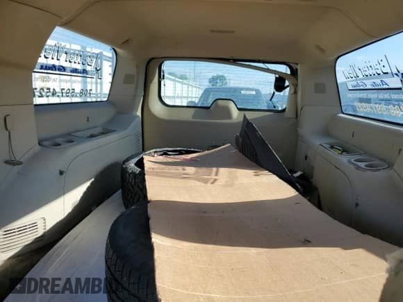 2011 Chevrolet Suburban LTZ с VIN 1GNSKKE30BR293390, выставлен на аукционе Copart как лот 73250014 с пробегом 293 050 миль миль и Чистый • Clean title. История ставок и продаж доступна на DreamBid. Изображение 10.