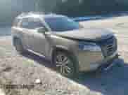2023 Nissan Pathfinder Platinum с VIN 5N1DR3DKXPC244120, выставлен на аукционе Copart как лот 57955555 с пробегом 50 036 миль миль и Списание • Salvage title. История ставок и продаж доступна на DreamBid. Изображение 4.
