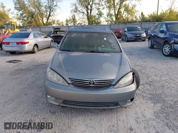 2005 Toyota Camry XLE with VIN 4T1BF30K95U613997, listed as a IAAI auction lot 43348925 with 122,617 mi miles and . Bid and sale history available at DreamBid. Image 11.