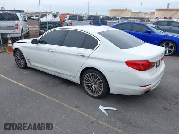 2017 BMW 5 Series 540i с VIN WBAJE5C31HG914346, выставлен на аукционе IAAI как лот 41828268 с пробегом 96 686 миль миль и . История ставок и продаж доступна на DreamBid. Изображение 3.