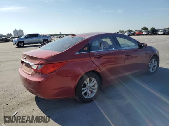 2013 Hyundai Sonata GLS z VIN 5NPEB4AC2DH755465, wystawiony jako Copart lot #59641924 z przebiegiem 251 638 mil mil oraz Szkoda całkowita • Salvage title. Historia ofert i sprzedaży dostępna na DreamBid. Obrazek 3.