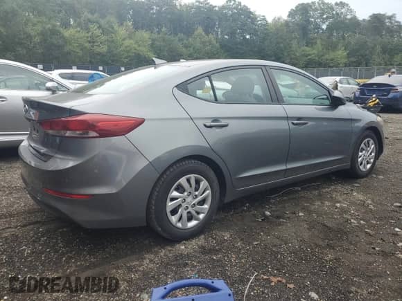 2017 Hyundai Elantra SE with VIN KMHD74LF9HU067944, listed as a Copart auction lot 81636365 with 28,453 mi miles and Salvage title. Bid and sale history available at DreamBid. Image 3.