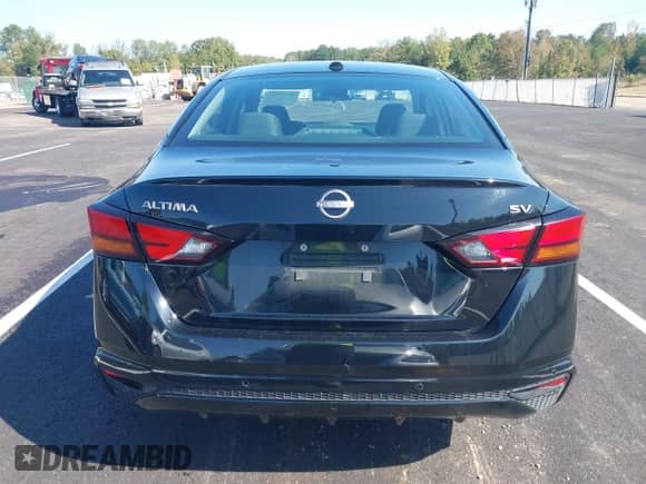 2024 Nissan Altima SV z VIN 1N4BL4DVXRN430640, wystawiony jako IAAI lot #43475733 z przebiegiem 41 825 mil mil oraz . Historia ofert i sprzedaży dostępna na DreamBid. Obrazek 16.