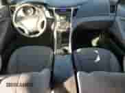 2011 Hyundai Sonata GLS z VIN 5NPEB4AC8BH276576, wystawiony jako Copart lot #89552655 z przebiegiem 108 295 mil mil oraz Szkoda całkowita • Salvage title. Historia ofert i sprzedaży dostępna na DreamBid. Obrazek 8.