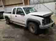 1998 Chevrolet Silverado 2500 с VIN 1GCGK29R2WE123218, выставлен на аукционе Copart как лот 45035105 с пробегом 190 034 миль миль и Списание • Salvage title. История ставок и продаж доступна на DreamBid. Изображение 4.