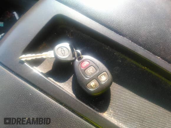 2012 Chevrolet Tahoe LS z VIN 1GNSCAE03CR234476, wystawiony jako IAAI lot #41008154 z przebiegiem 199 550 mil mil oraz . Historia ofert i sprzedaży dostępna na DreamBid. Obrazek 11.