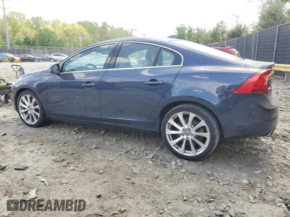 2015 Volvo S60 с VIN YV149MFC7F2316986, выставлен на аукционе Copart как лот 53884665 с пробегом 60 224 миль миль и Чистый • Clean title. История ставок и продаж доступна на DreamBid. Изображение 2.