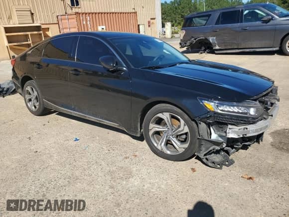 2018 Honda Accord EX z VIN 1HGCV1F49JA241065, wystawiony jako Copart lot #86528305 z przebiegiem 68 938 mil mil oraz Szkoda całkowita • Salvage title. Historia ofert i sprzedaży dostępna na DreamBid. Obrazek 4.
