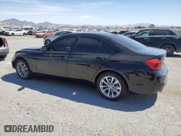 2018 BMW 3 Series 320i z VIN WBA8A9C54JAH14169, wystawiony jako Copart lot #54621785 z przebiegiem 84 538 mil mil oraz Szkoda całkowita • Salvage title. Historia ofert i sprzedaży dostępna na DreamBid. Obrazek 2.