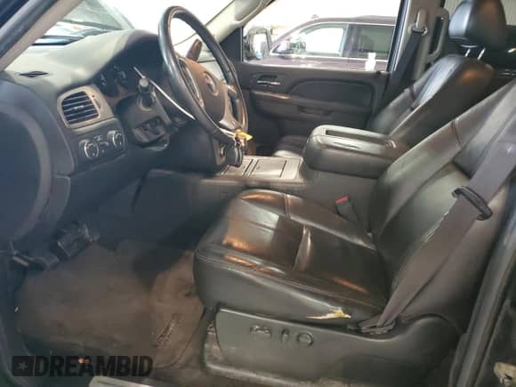 2010 GMC Sierra 1500 SLT z VIN 3GTRKWE22AG183834, wystawiony jako Copart lot #62725735 z przebiegiem 206 072 mil mil oraz Szkoda całkowita • Salvage title. Historia ofert i sprzedaży dostępna na DreamBid. Obrazek 7.