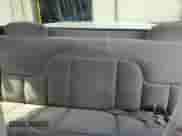 1998 Chevrolet Silverado 1500 z VIN 2GCEC19R8W1242262, wystawiony jako Copart lot #68157345 z przebiegiem 142 051 mil mil oraz Szkoda całkowita • Salvage title. Historia ofert i sprzedaży dostępna na DreamBid. Obrazek 10.