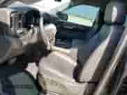2024 Chevrolet Silverado 1500 LT Trail Boss z VIN 3GCUDFEL7RG147887, wystawiony jako Copart lot #53016005 z przebiegiem 17 938 mil mil oraz Szkoda całkowita • Salvage title. Historia ofert i sprzedaży dostępna na DreamBid. Obrazek 7.