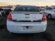 2011 Chevrolet Impala Police Police z VIN 2G1WD5EM3B1265289, wystawiony jako Copart lot #74392074 z przebiegiem 127 227 mil mil oraz Czysty tytuł • Clean title. Historia ofert i sprzedaży dostępna na DreamBid. Obrazek 6.